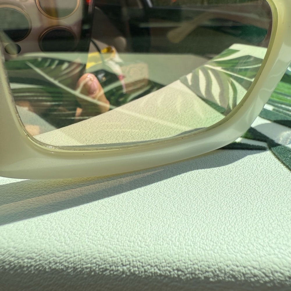 Diff Chic Cream Sunglasses - image 5
